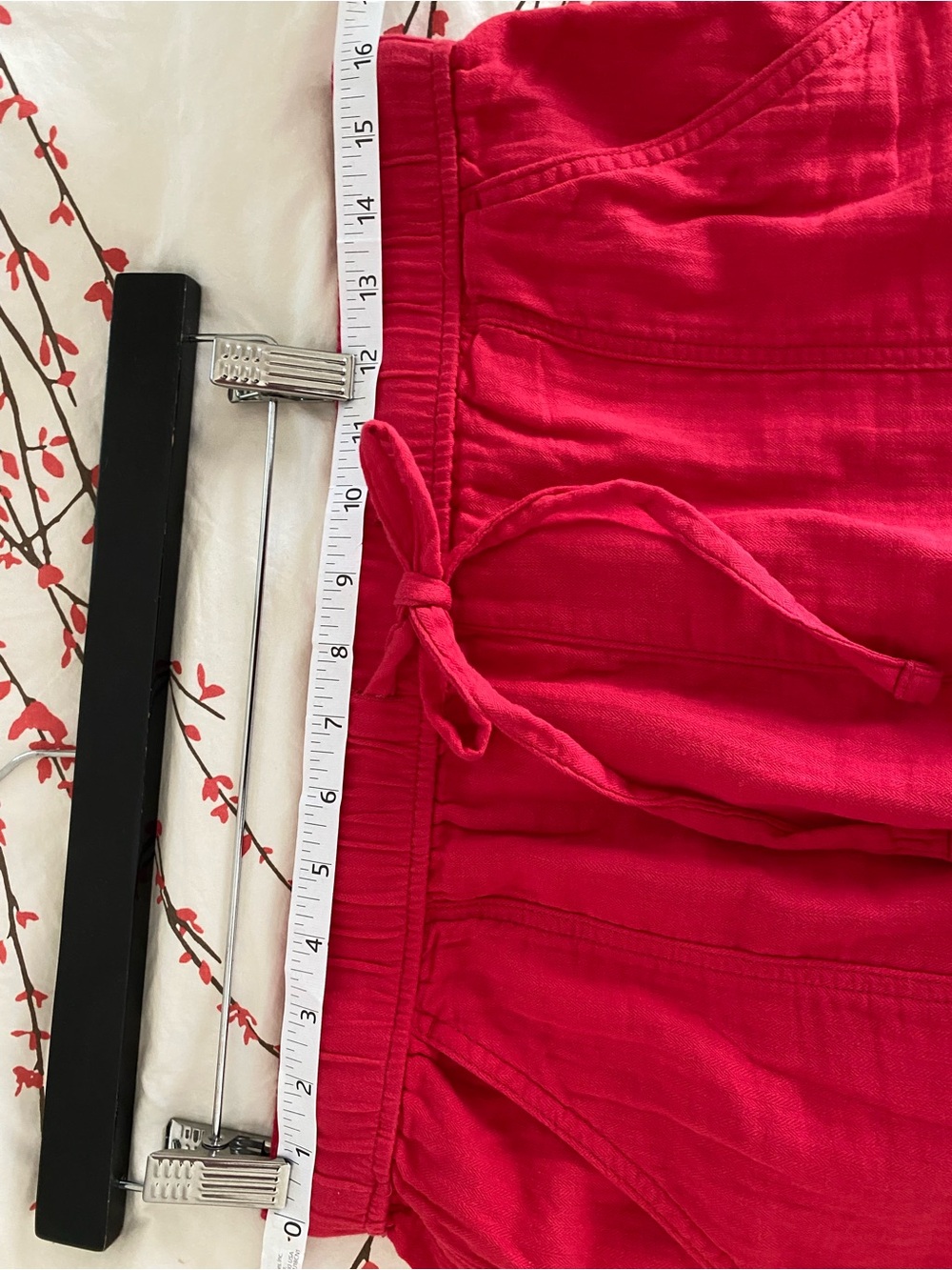 LOFT Red Women’s Drawstring Shorts Medium - Picture 6 of 6